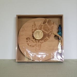 Bamboo Turtle Cheese board with Spreader